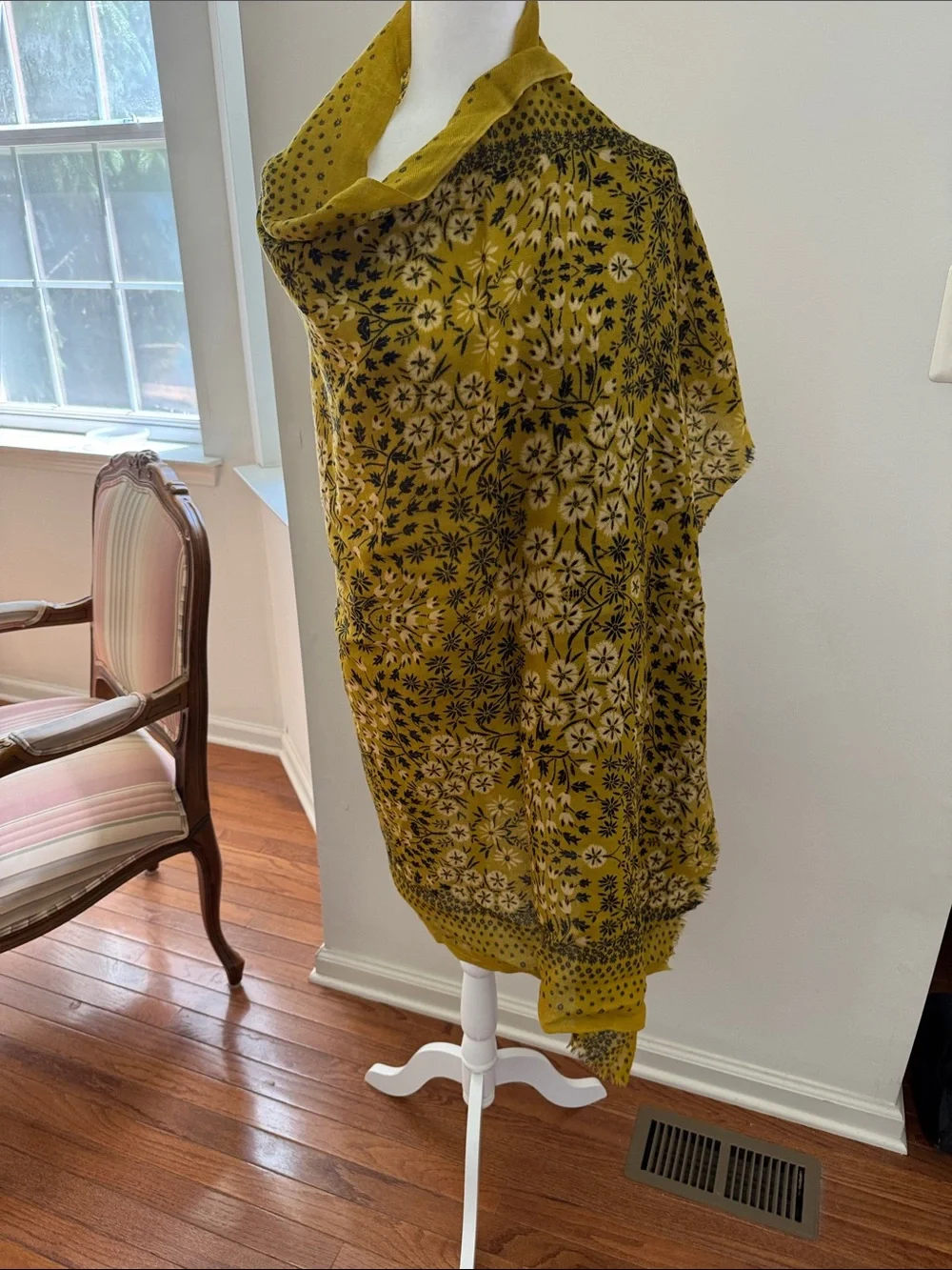 Banana Republic Mustard Floral Pattern wool Wrap Scarf, NWOT